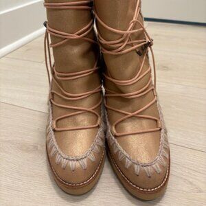 Mou Boots